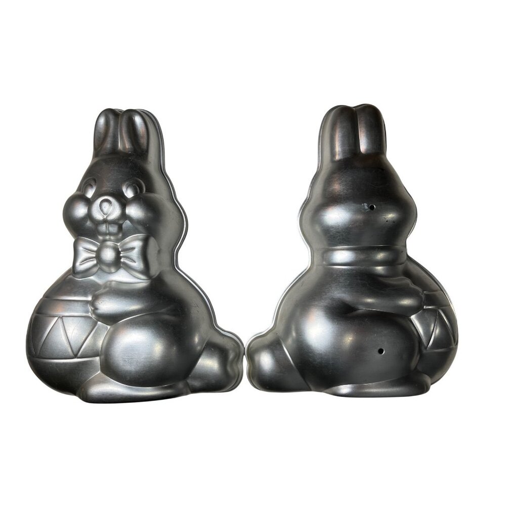 Vintage 1984 Wilton Bunny Cake Pan Mold With Drum Aluminum Easter Bakeware C75
